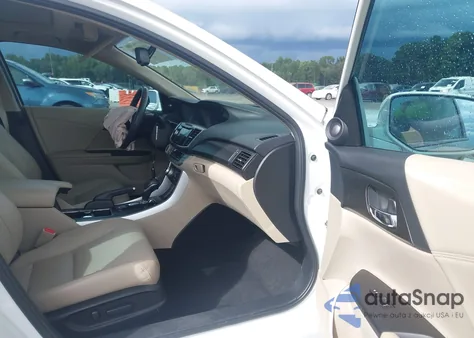 2015 Honda Accord Touring из США, поврежденный, VIN 1HGCR3F97FA037710